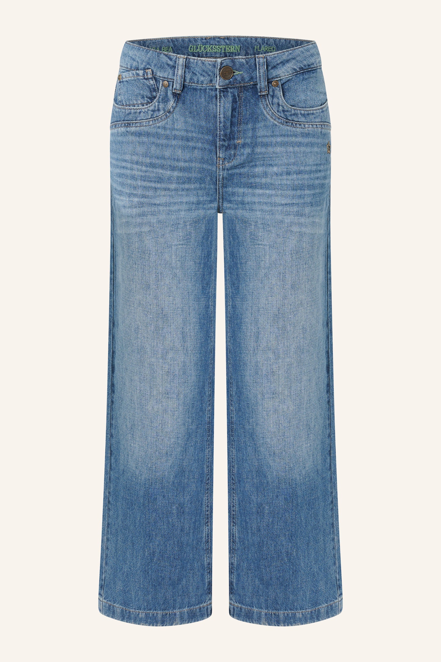Clara – Flared Jeans in Naturblau mit hoher Leibhöhe
