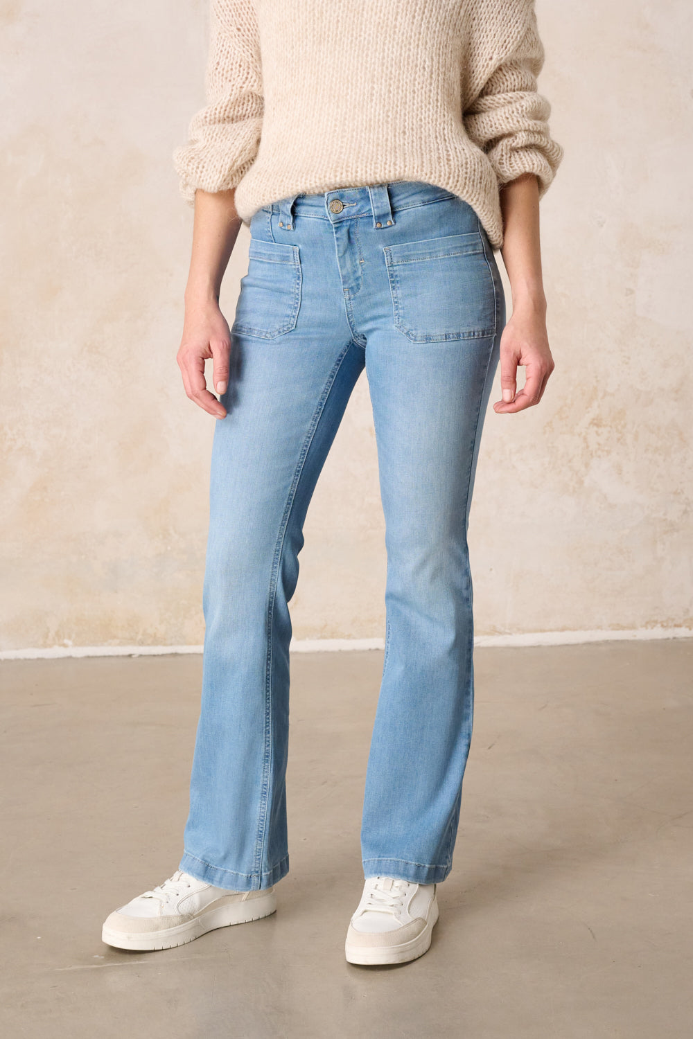Melina - Bootcut Jeans – Holunderblau