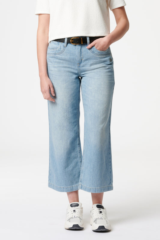 Clara – Flared Jeans in Flachsblau mit hoher Leibhöhe