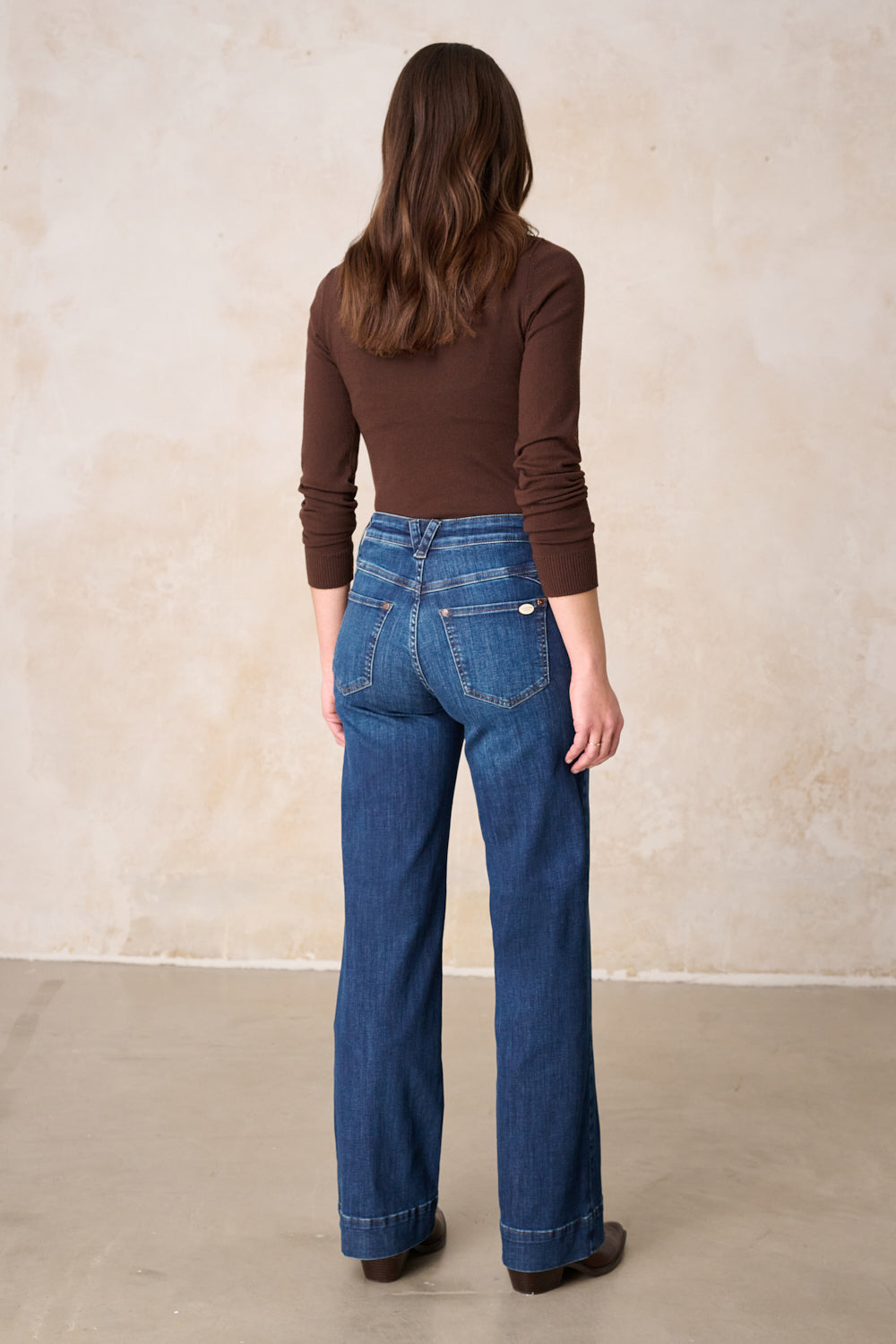 Clara – Flared Jeans in Donaublau 2 mit hoher Leibhöhe