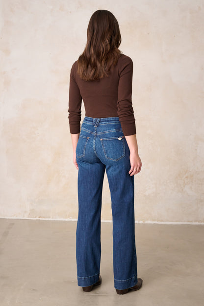 Clara – Flared Jeans in Donaublau 2 mit hoher Leibhöhe