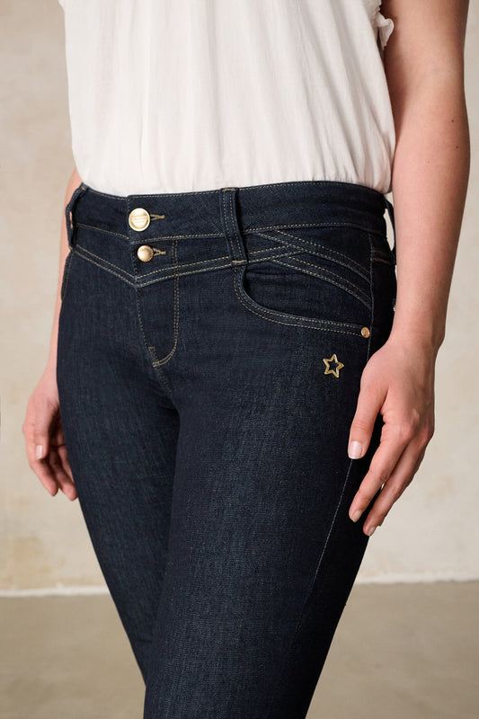 Merle Slim Fit Jeans – Azuritblau & Soft Denim, mittlere Leibhöhe