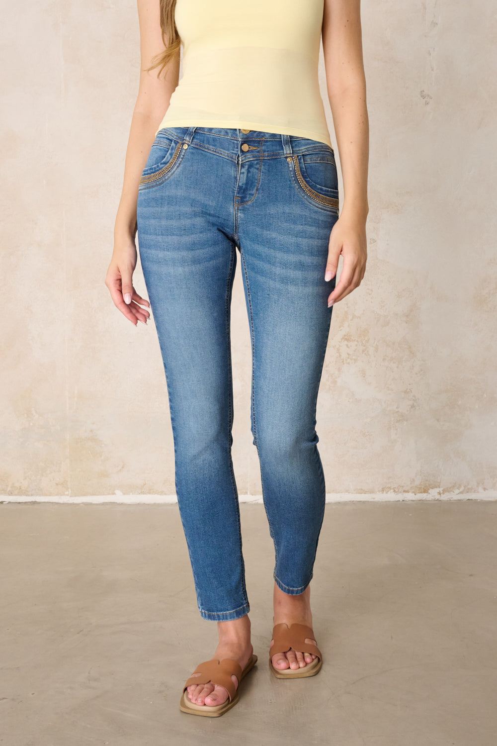 Merle – Slim Fit Jeans in Skyblau mit mittlerer Leibhöhe