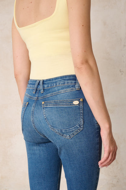 Merle – Slim Fit Jeans in Skyblau mit mittlerer Leibhöhe