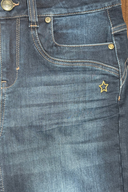 Clara – Flared Jeans in Granitblau