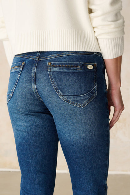 Merle – Straight Leg Jeans in Bremerblau mit mittlerer Leibhöhe