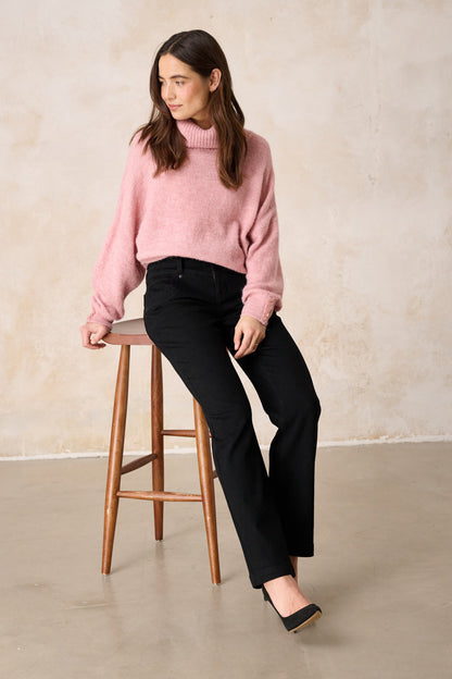 Merle – Straight Leg Jeans in Mandelschwarz mit mittlerer Leibhöhe
