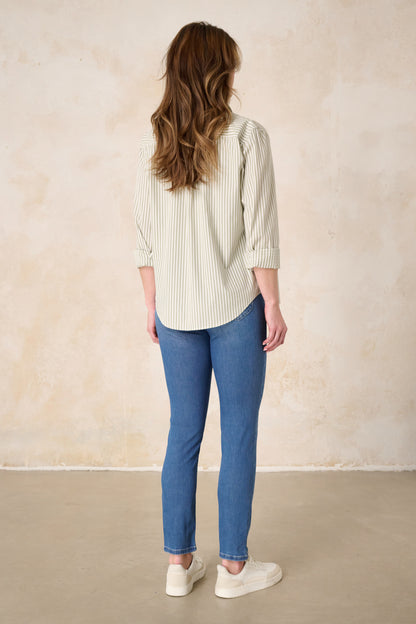 Merle – Slim Fit Jeans in Holunderblau mit mittlerer Leibhöhe