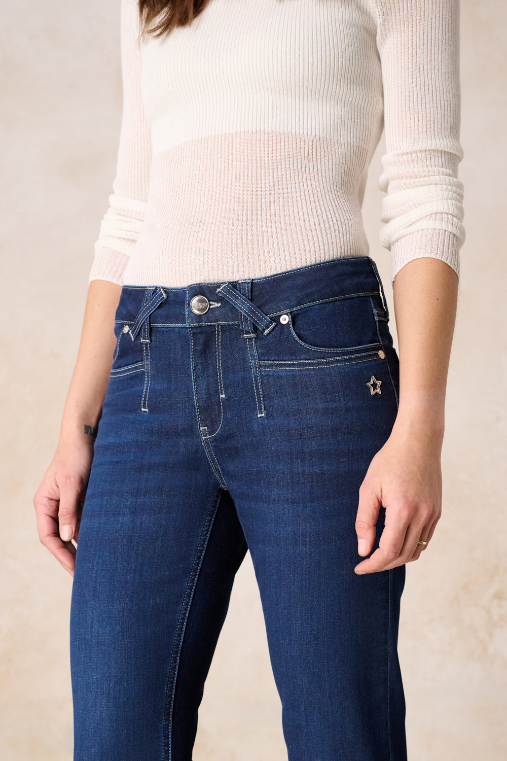 Melina Bootcut Jeans - Lagunenblau & kühlender Denim, mittlere Leibhöhe