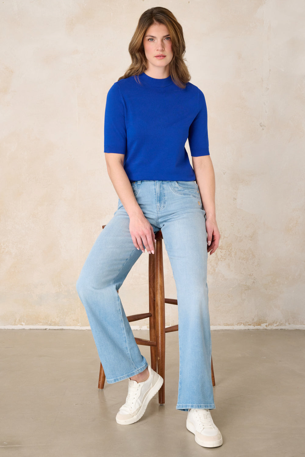 Clara – Flared Jeans in Isarblau mit hoher Leibhöhe