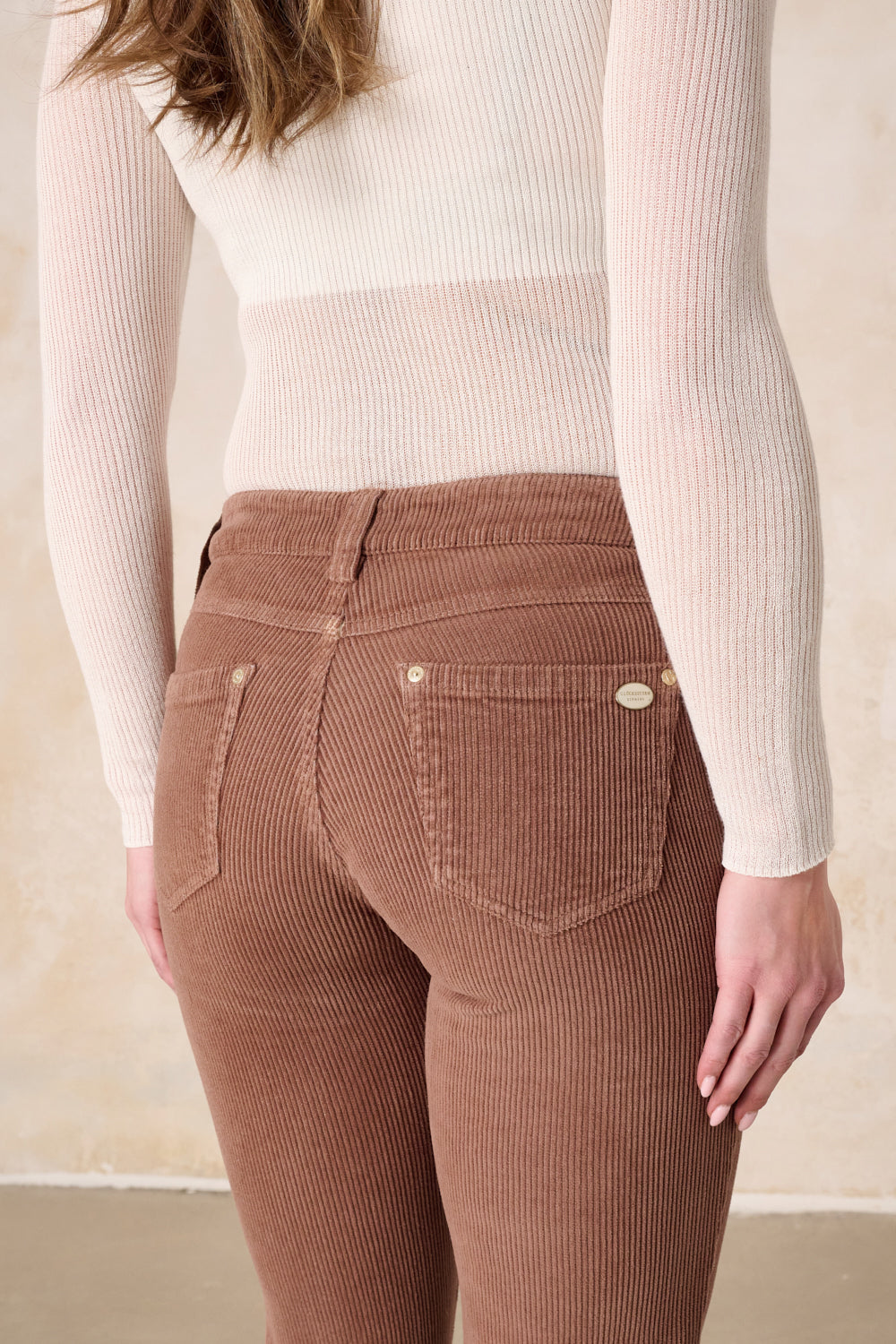 Melina - Bootcut Jeans – Cordbraun