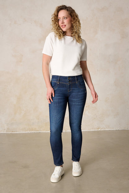 Merle Slim Fit Jeans – Neckarblau & Soft Denim, mittlere Leibhöhe